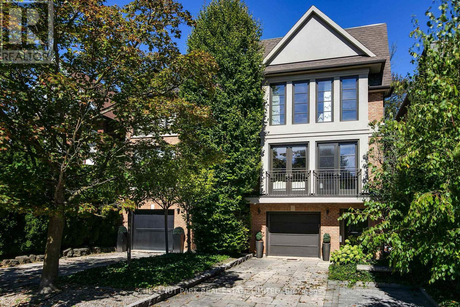 Photo of 118 Albertus Avenue