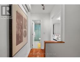 5 1/2 Luttrell Avenue, Toronto, ON M4C5E2 Photo 16