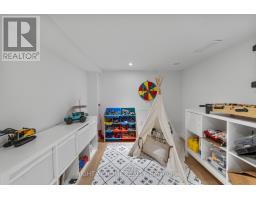 5 1/2 Luttrell Avenue, Toronto, ON M4C5E2 Photo 24