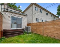 5 1/2 Luttrell Avenue, Toronto, ON M4C5E2 Photo 26