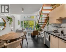 401 7418 Byrnepark Walk, Burnaby, BC V3N0B3 Photo 7