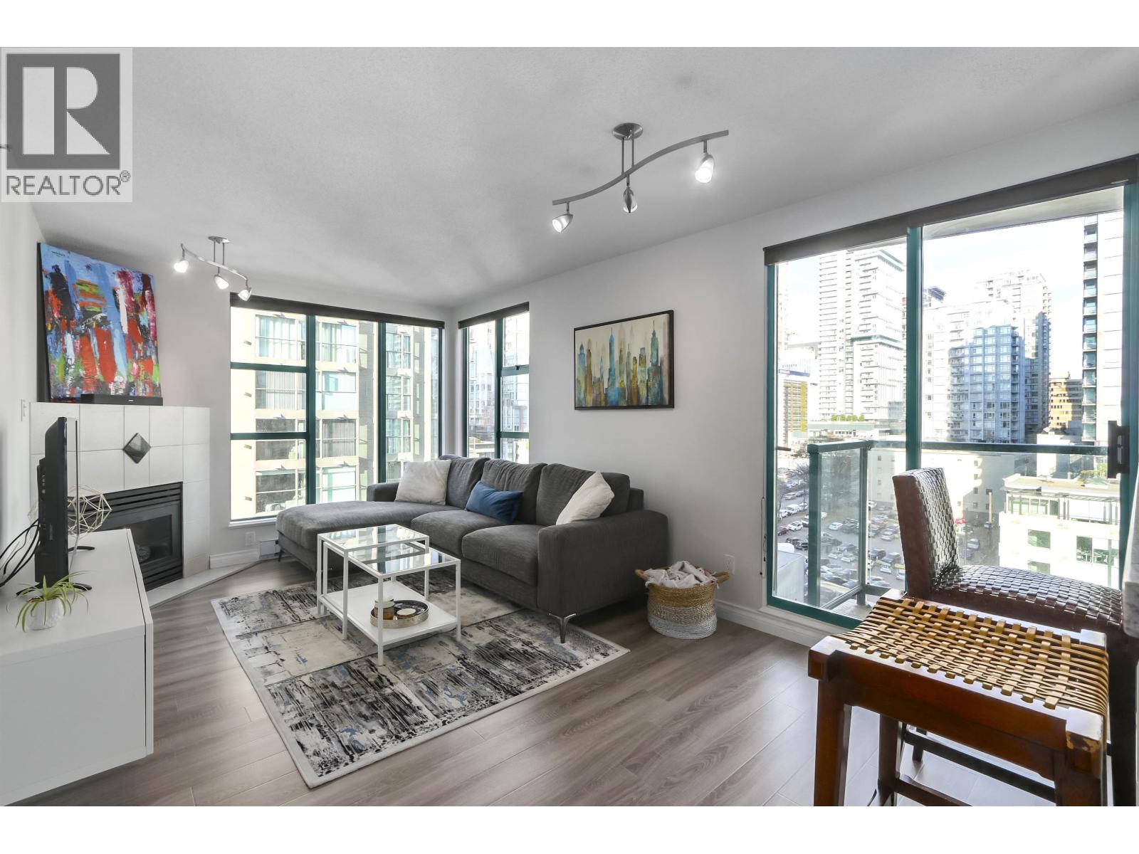 1502 939 HOMER STREET