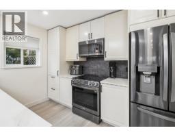 7 848 W 16th Street, North Vancouver, BC V7P1R3 Photo 14