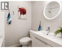 101 3070 Guildford Way, Coquitlam, BC V3B7R8 Photo 16