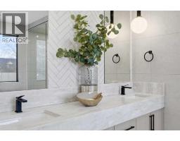218 19 Avenue, Calgary, AB T2M0Y2 Photo 30