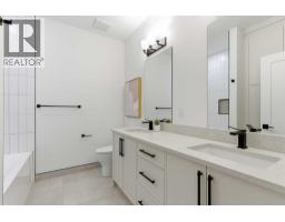 218 19 Avenue, Calgary, AB T2M0Y2 Photo 44