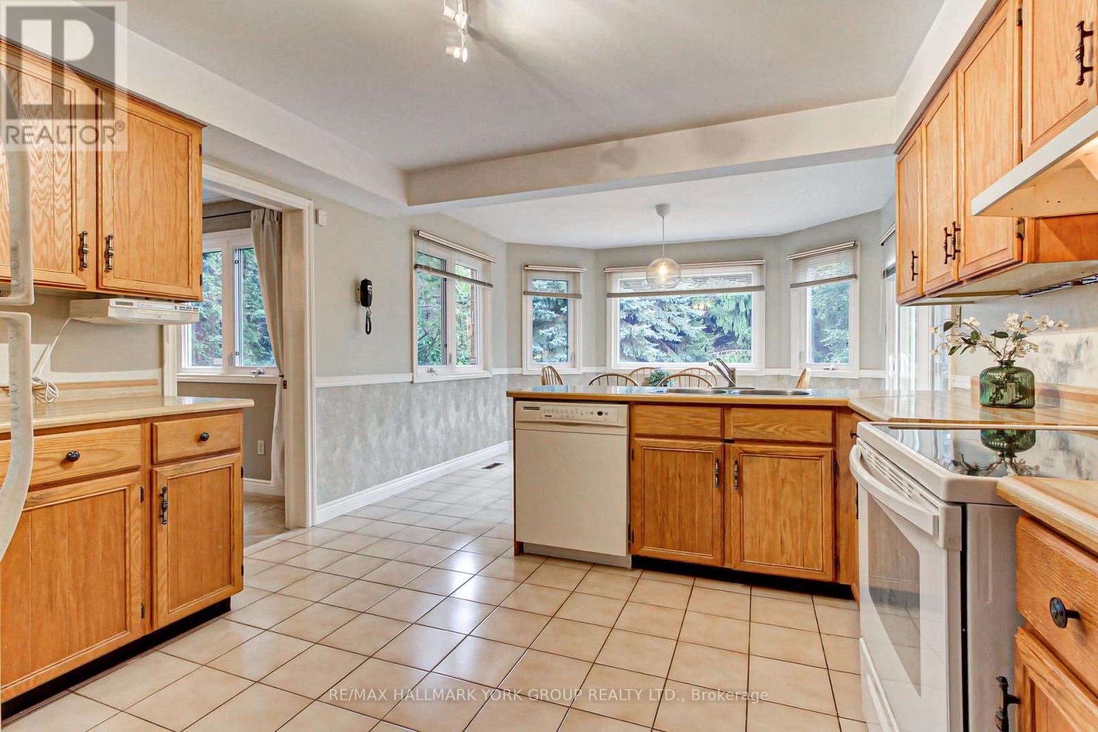 64 GOLF LINKS DRIVE - Image 22