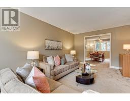 64 Golf Links Drive, Aurora, ON L4G3V3 Photo 13