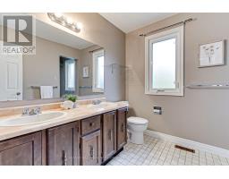 64 Golf Links Drive, Aurora, ON L4G3V3 Photo 44