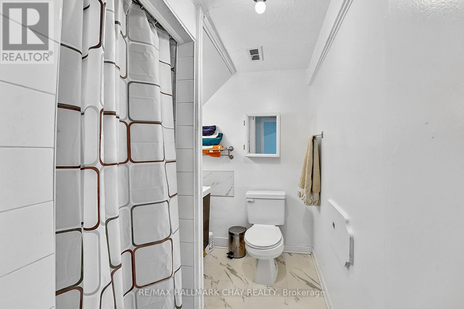 84 LONGFORD DRIVE - 19