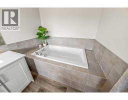 65 Morgan Street, Cochrane, AB T4C2R6 Photo 18
