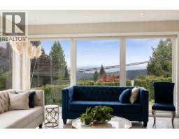 4716 Skyline Drive, North Vancouver, BC V7R3H8 Photo 9