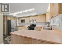 Bathroom - 76 Grenadier Way, Ottawa, ON K2J4L5 Photo 10