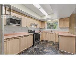 Eating area - 76 Grenadier Way, Ottawa, ON K2J4L5 Photo 9