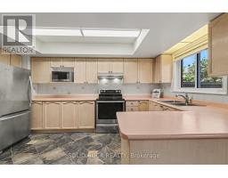 Kitchen - 76 Grenadier Way, Ottawa, ON K2J4L5 Photo 8