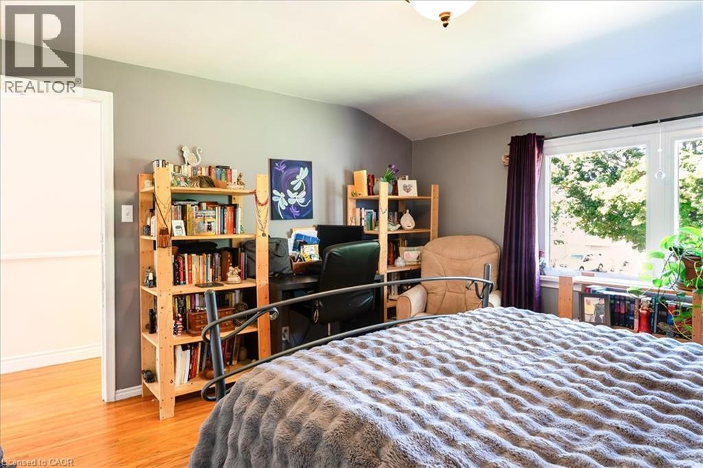 7 MARTIN Avenue - 31