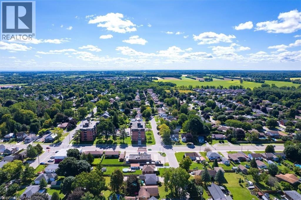 7 MARTIN Avenue - 47