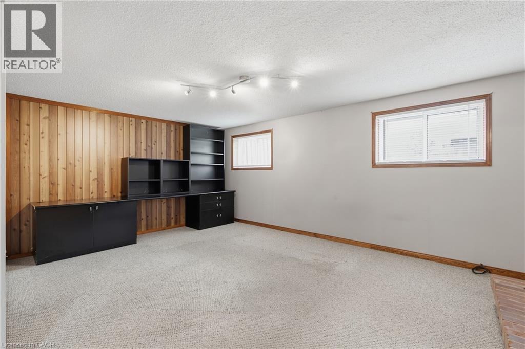 18 NORTHRIDGE Drive - Image 29