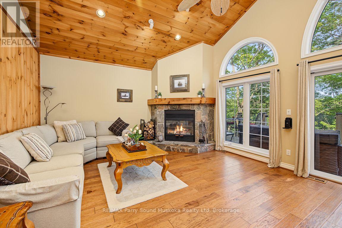 326 BLUE LAKE ROAD - 11