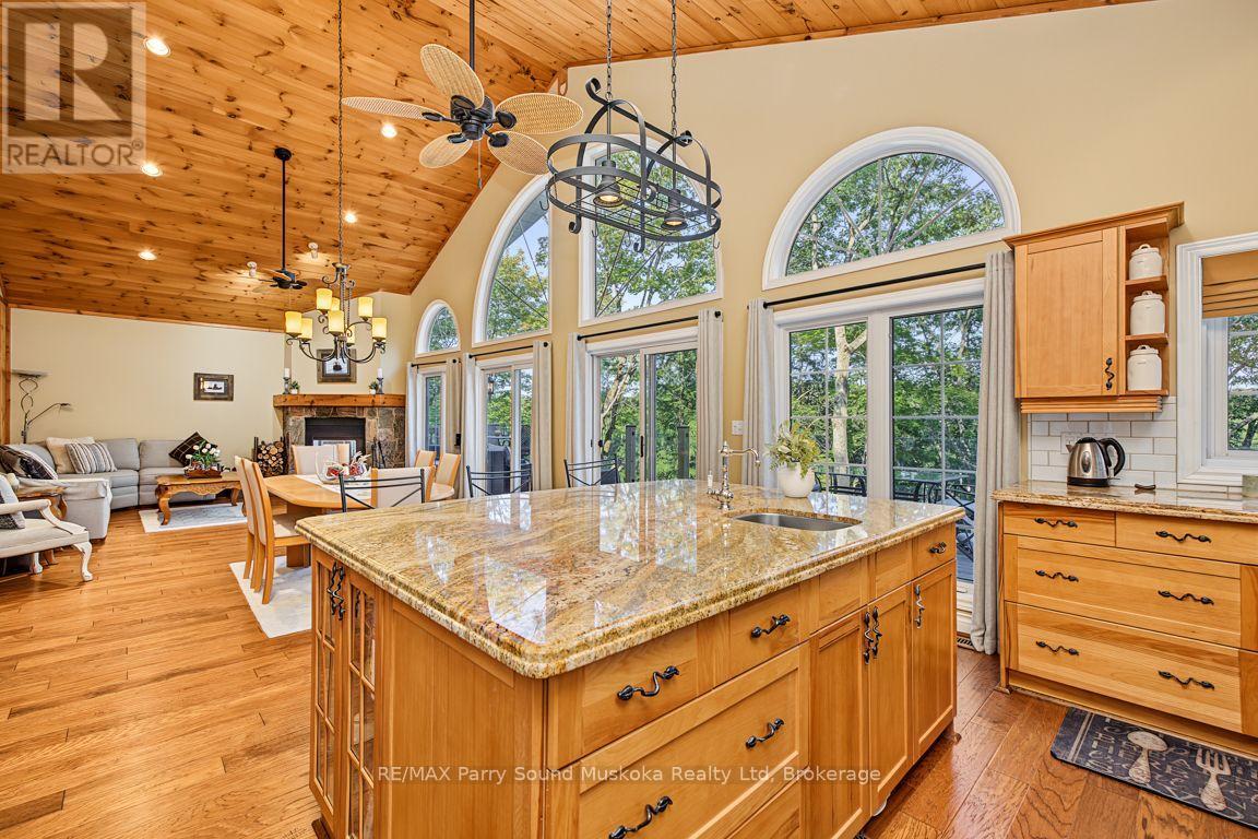 326 BLUE LAKE ROAD - Image 22