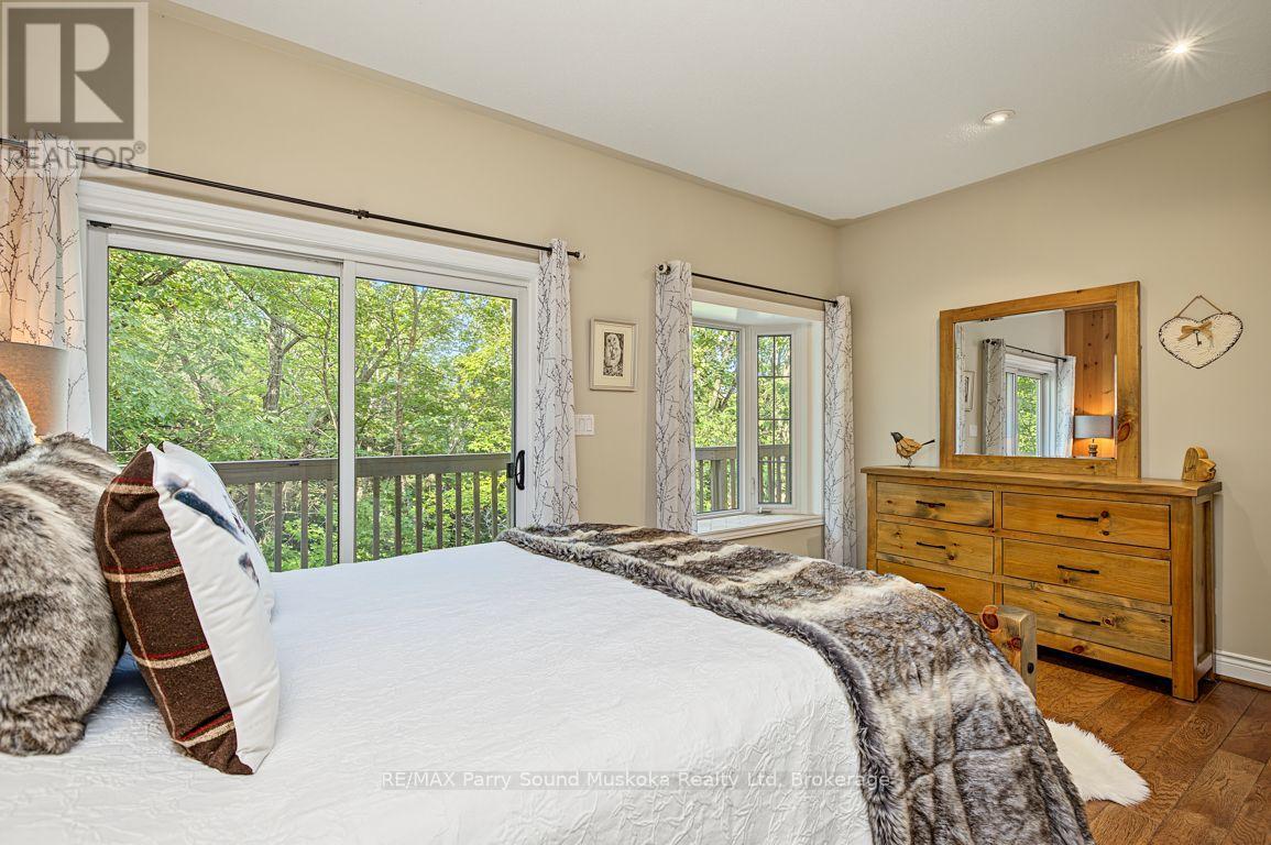 326 BLUE LAKE ROAD - 24