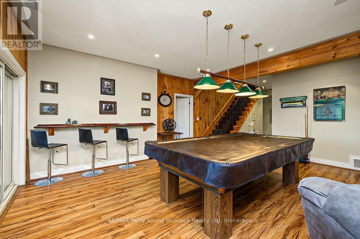 326 BLUE LAKE ROAD - 32
