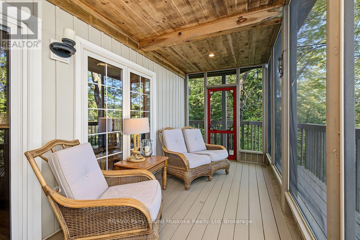 326 BLUE LAKE ROAD - 38