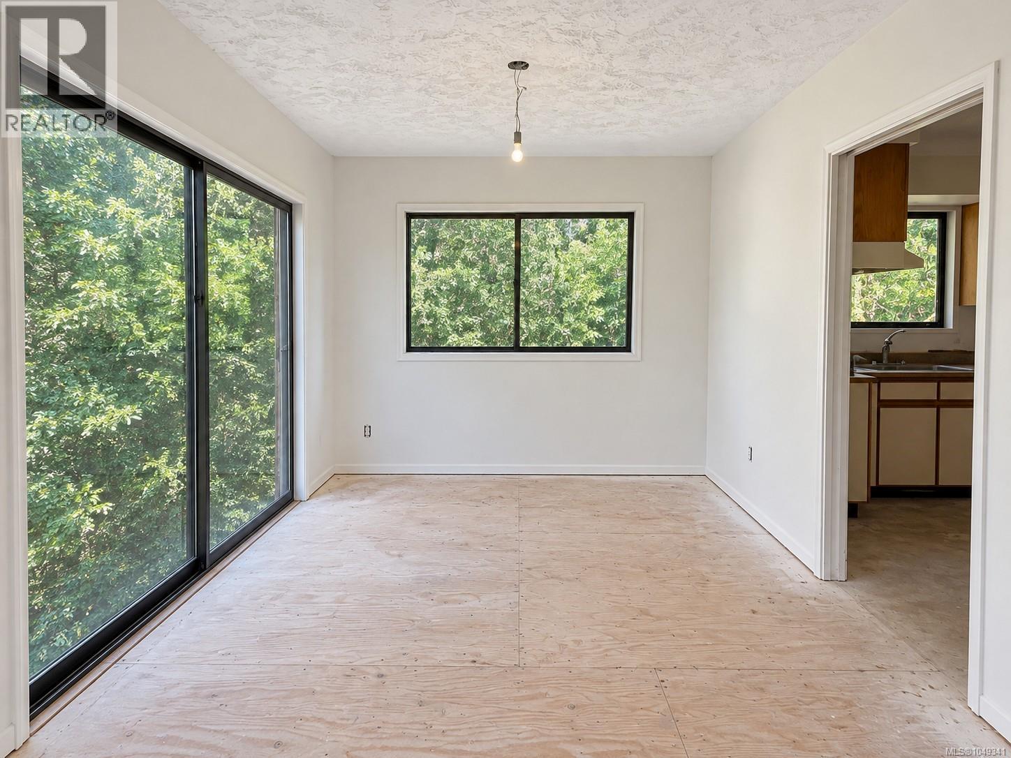 15 PARKCREST Dr - 9
