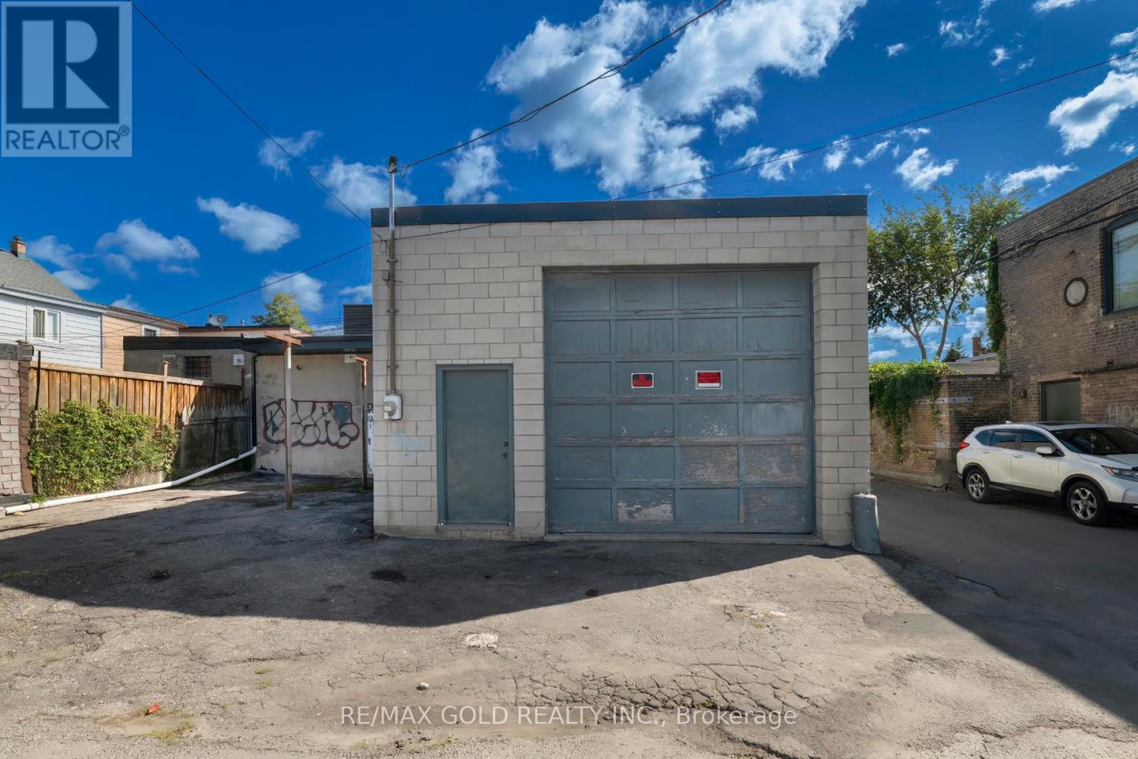 131R MILLICENT STREET