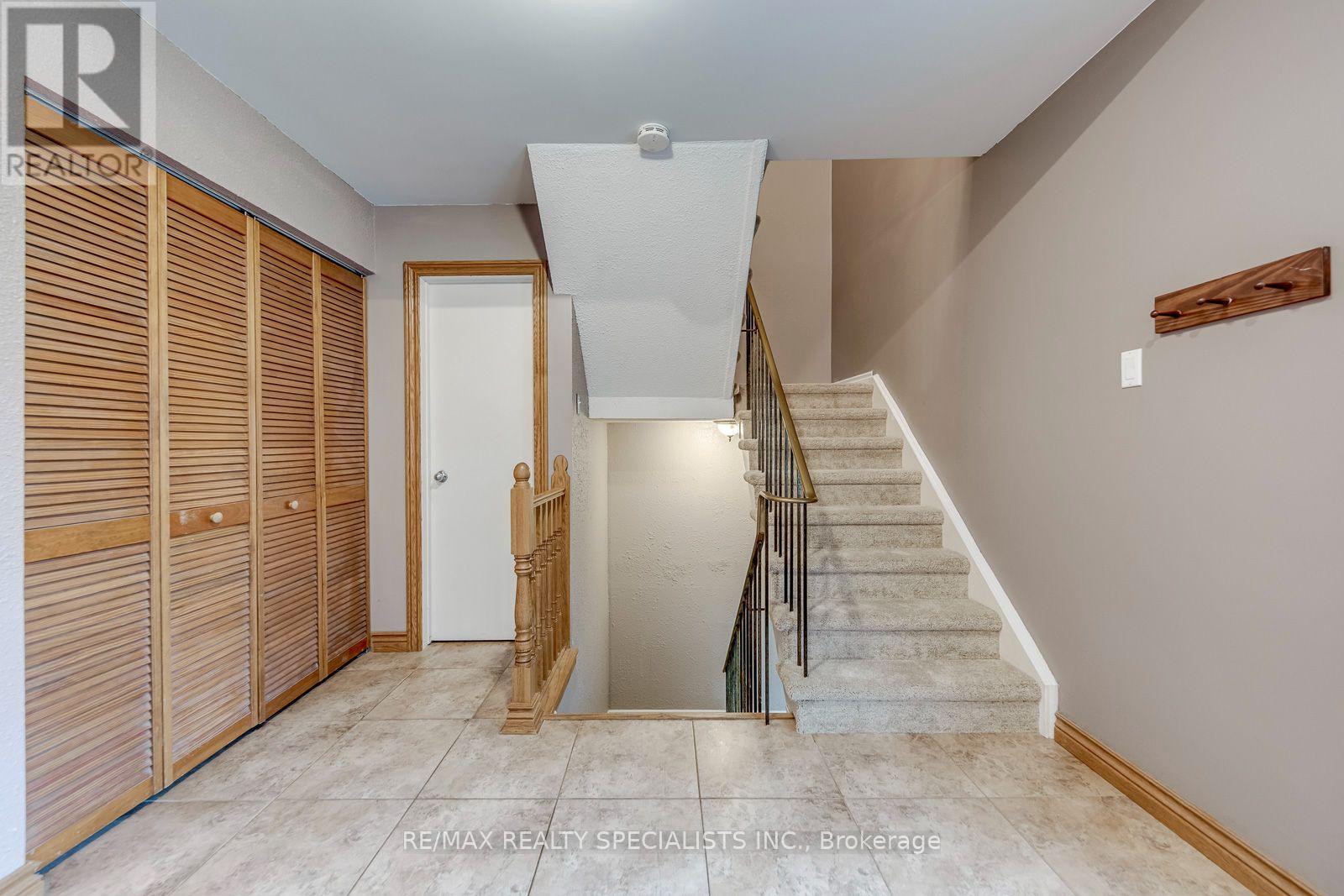 4089 BARBICAN DRIVE - 22