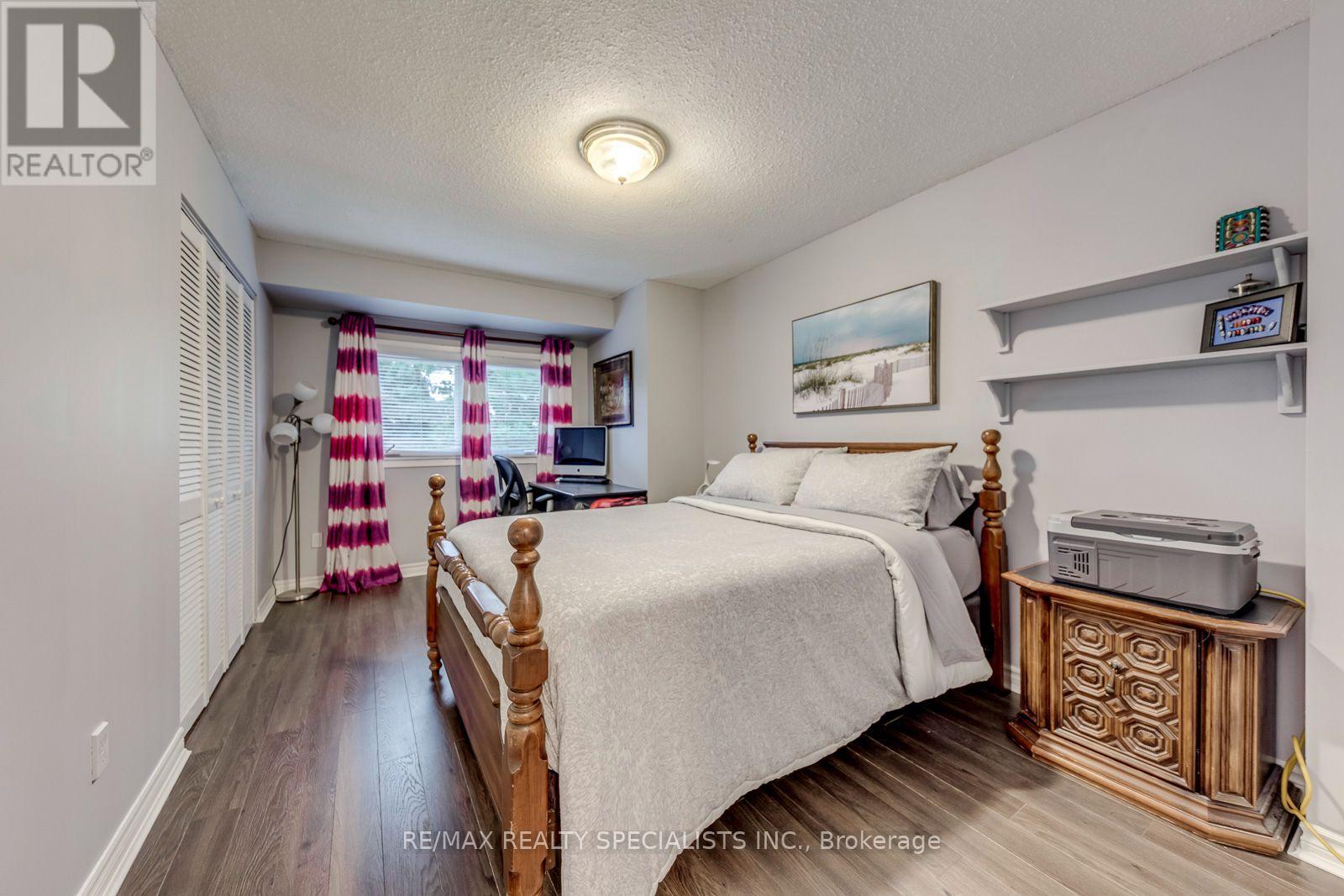 4089 BARBICAN DRIVE - Image 28