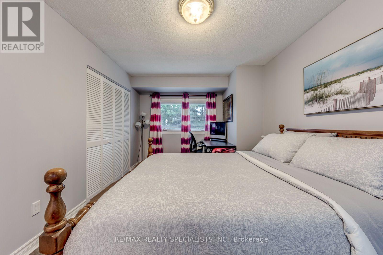 4089 BARBICAN DRIVE - 29
