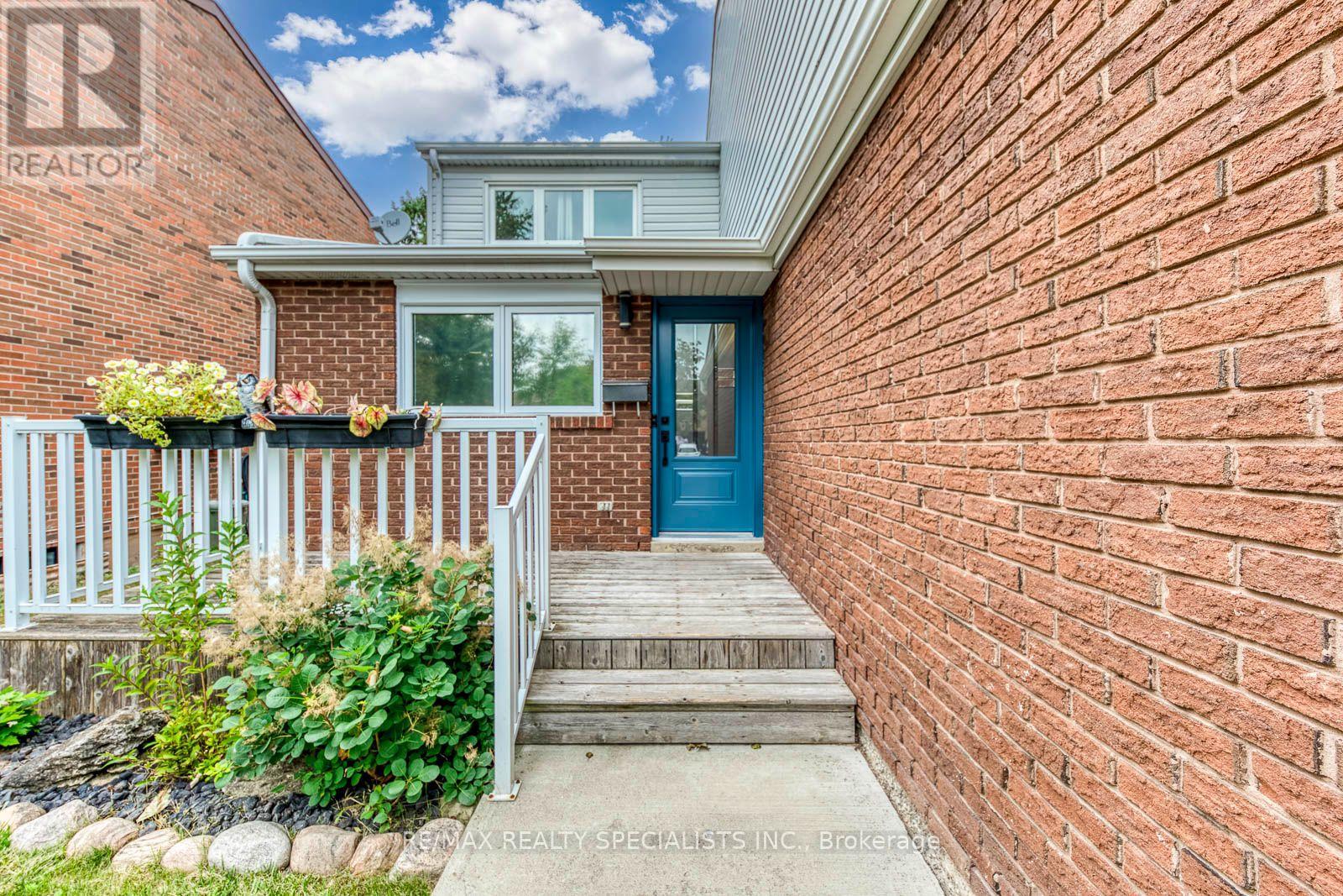 Photo of 4089 BARBICAN DRIVE