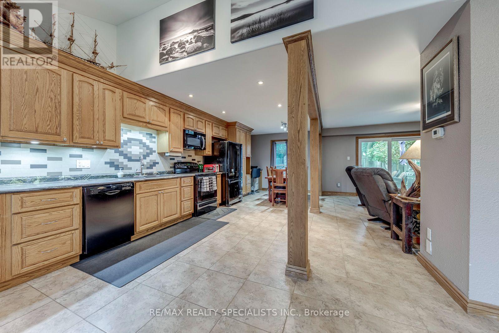 Photo of 4089 BARBICAN DRIVE