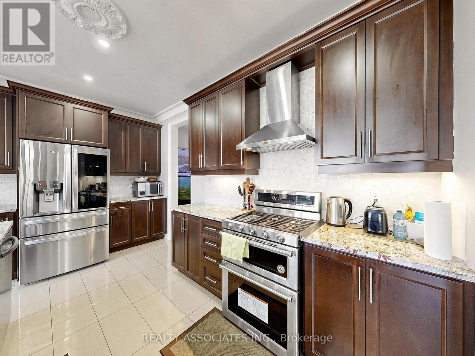35 GODLIMAN ROAD - 13