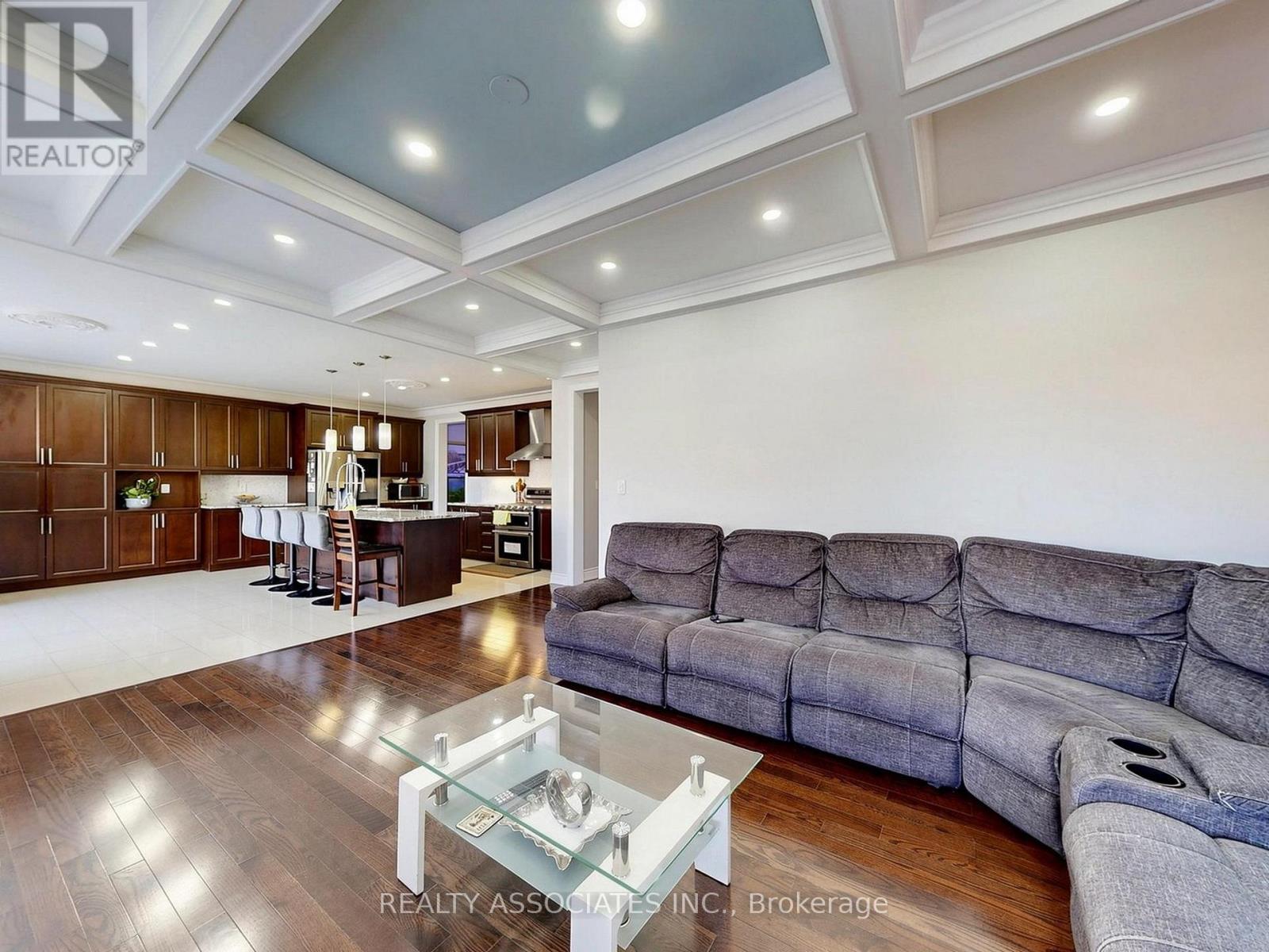 35 GODLIMAN ROAD - 16
