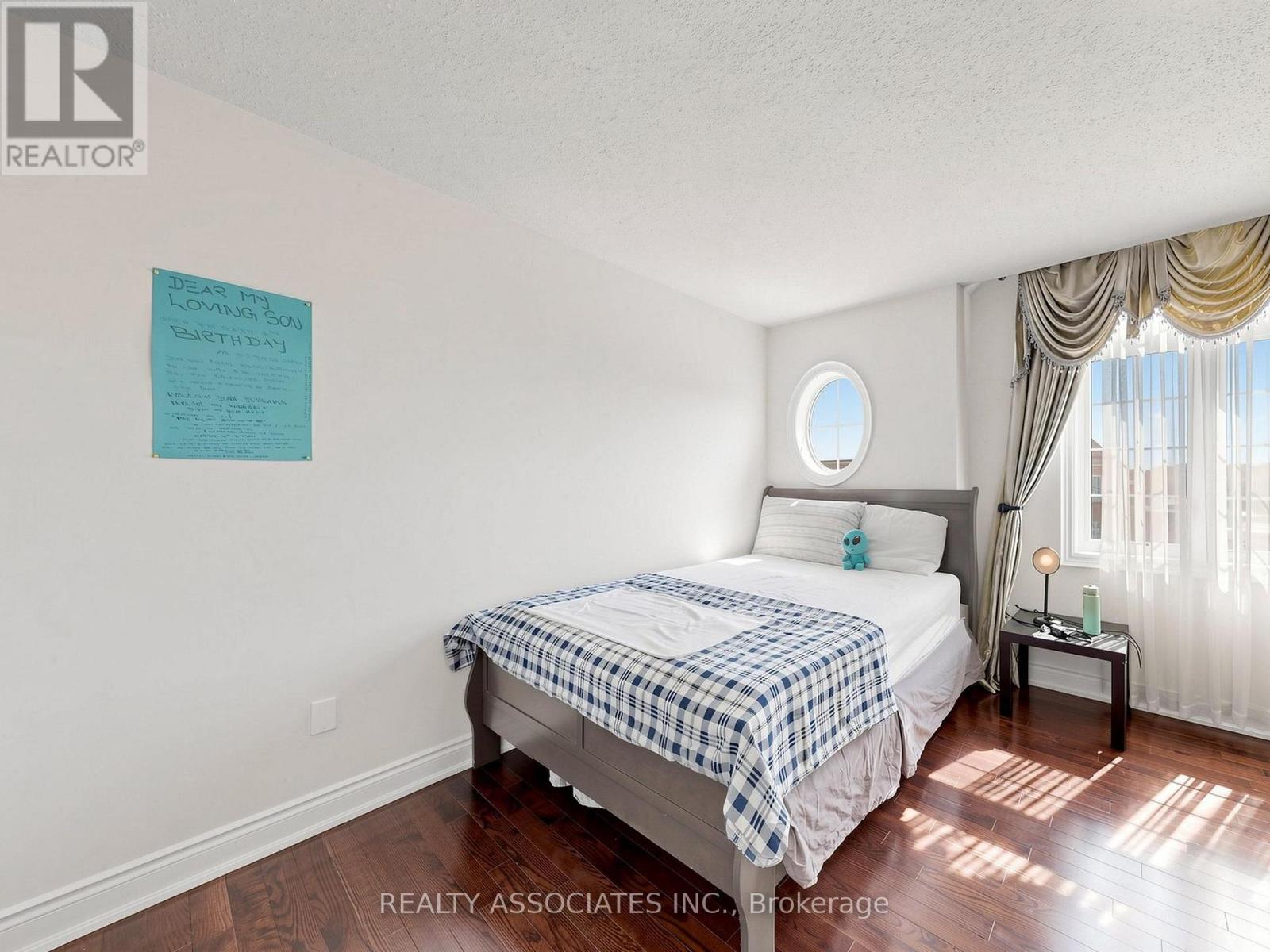 35 GODLIMAN ROAD - 21