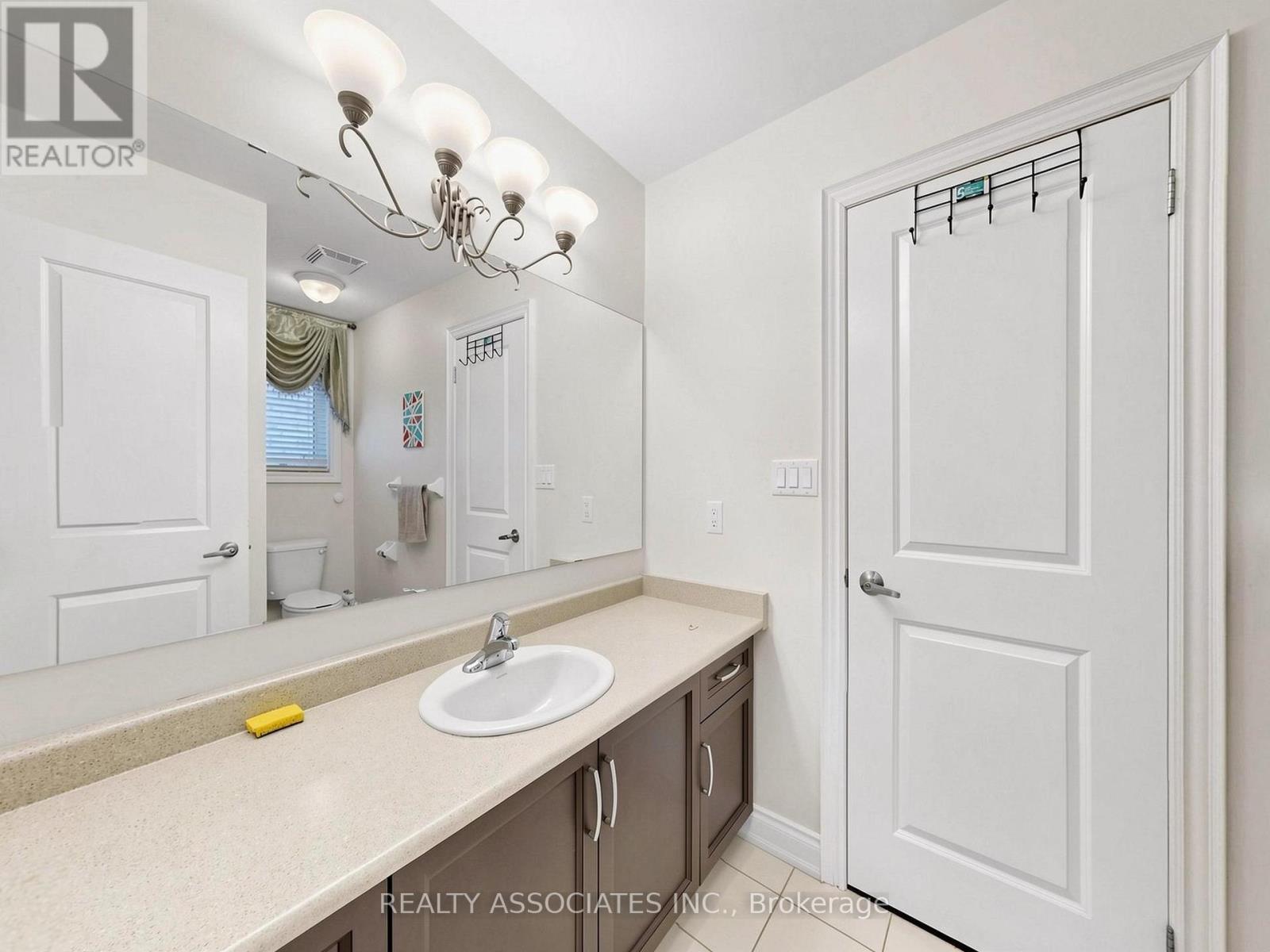 35 GODLIMAN ROAD - 38
