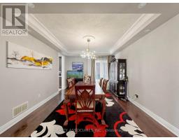 Dining room - 35 Godliman Road, Brampton, ON L6X5G3 Photo 7