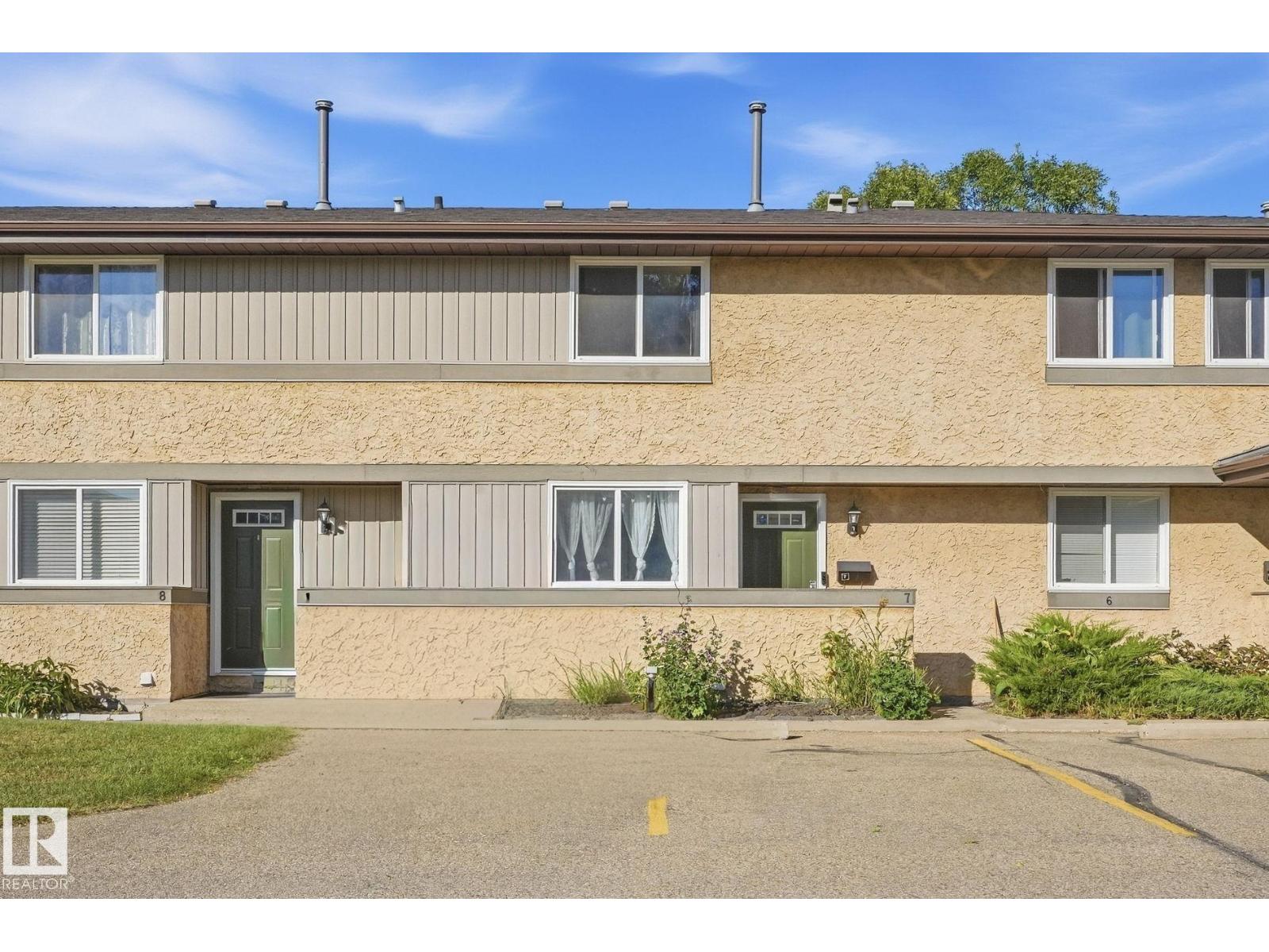7 8930 99 Av, Pineview Fort Sask. — photo 3 of 30