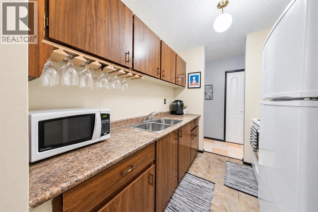 Listing photo – 5918 57 Avenue, Red Deer