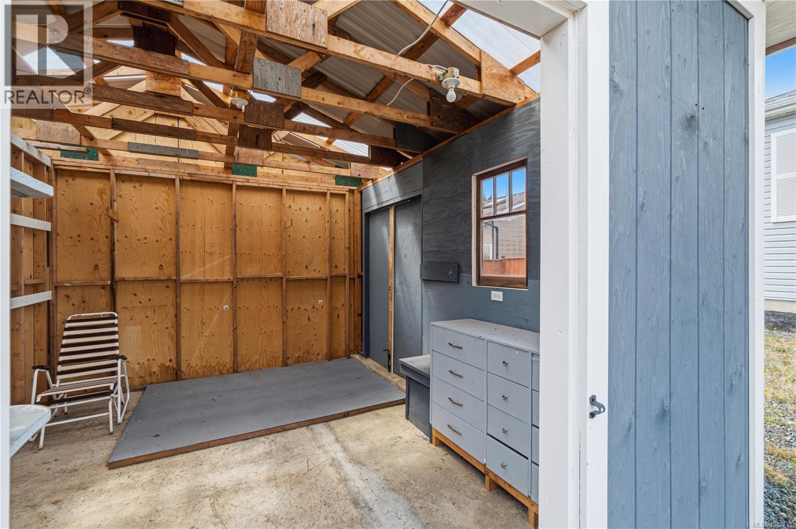 6155 Cherry Creek Rd - Image 32
