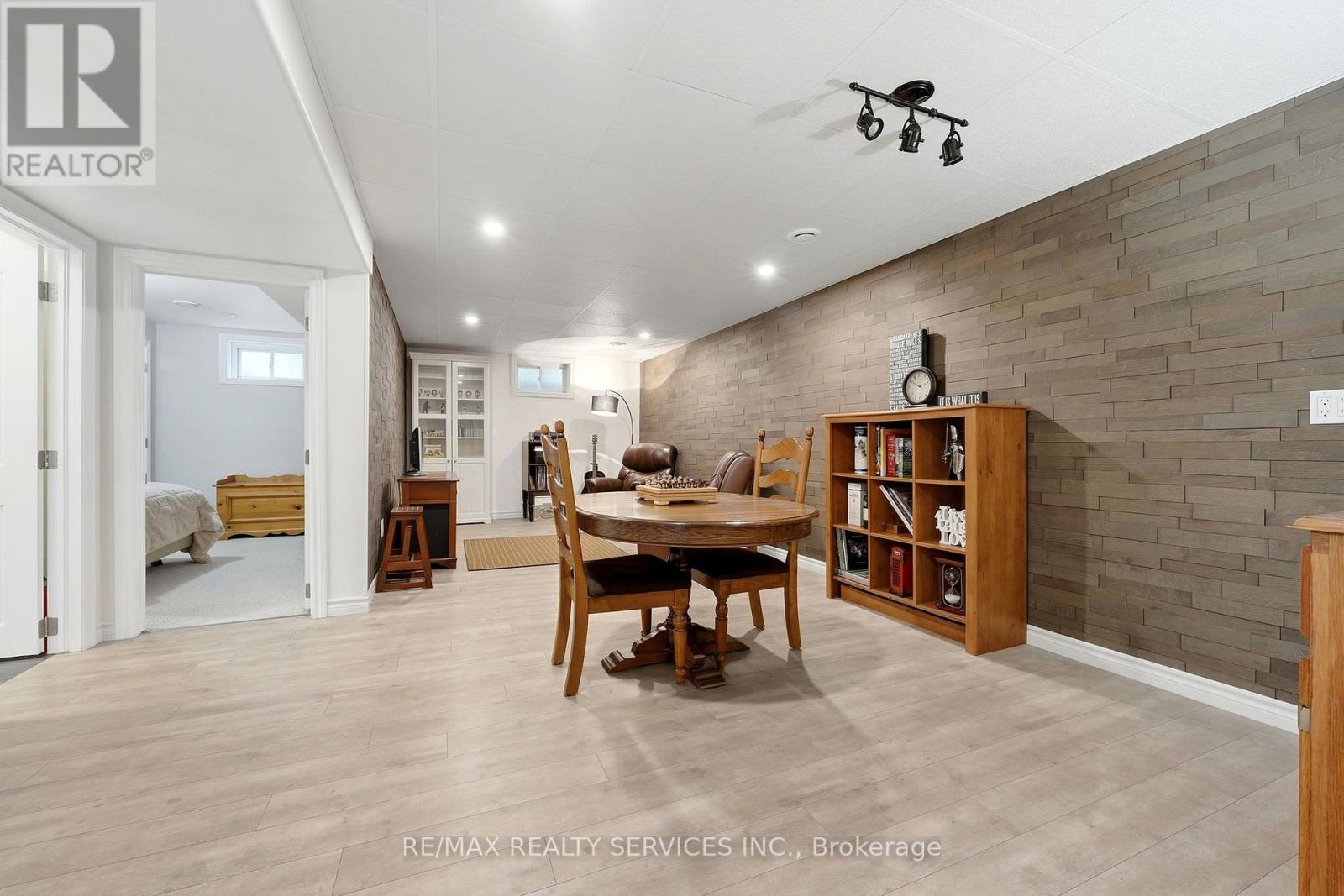 35 SHEFFIELD STREET - Image 33