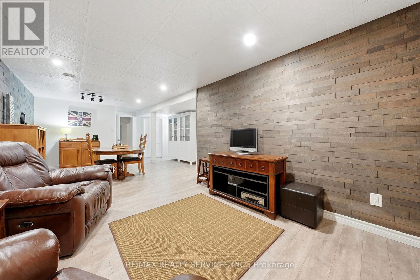 35 SHEFFIELD STREET - Image 38