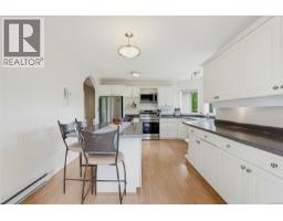 Kitchen - 840 Tillicum Rd, Esquimalt, BC V9A1Z7 Photo 14