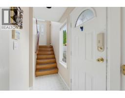 840 Tillicum Rd, Esquimalt, BC V9A1Z7 Photo 25