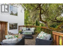 840 Tillicum Rd, Esquimalt, BC V9A1Z7 Photo 31