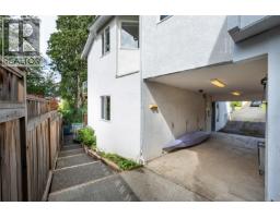 840 Tillicum Rd, Esquimalt, BC V9A1Z7 Photo 34