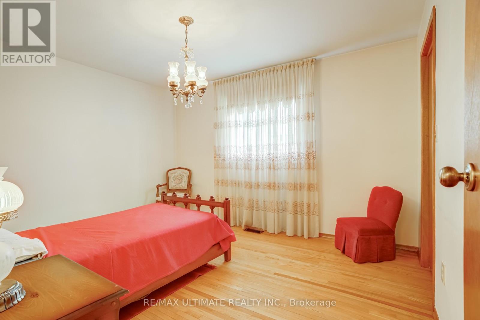 50 CHILLERY AVENUE - 24