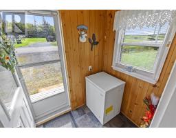 15 Curtis Road, St  Peters Bay, PE C0A2A0 Photo 13